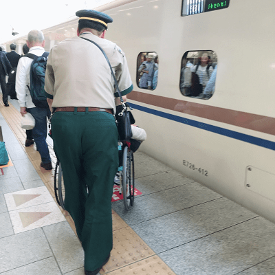 東京駅　車椅子介助サービスの画像