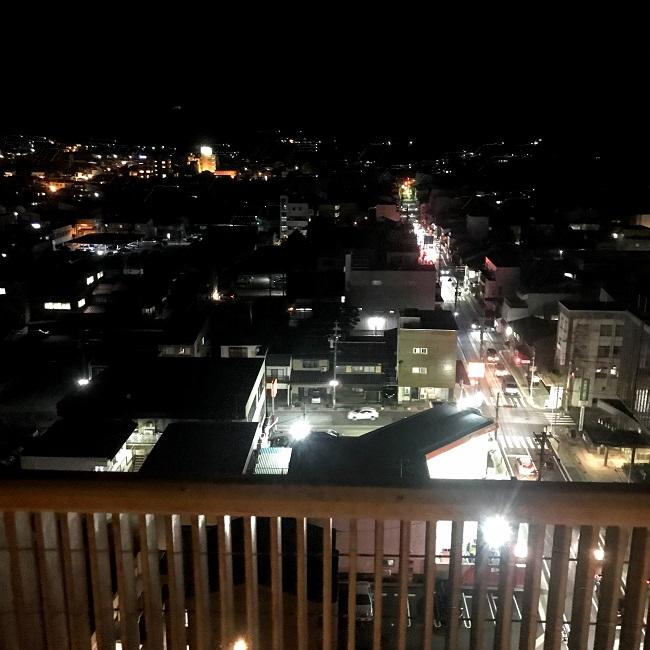 ホテル高山桜庵の貸切風呂から見える夜景