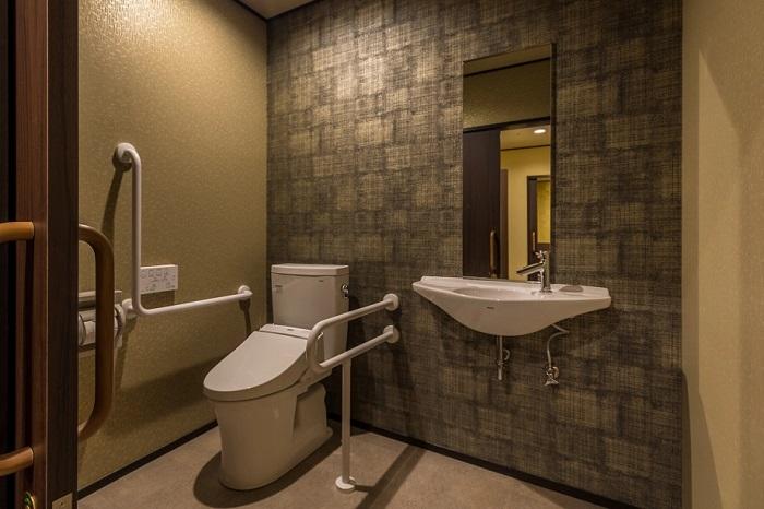 【瑞の里〇久旅館】半露天風呂付き和洋室（バリアフリー）のトイレ