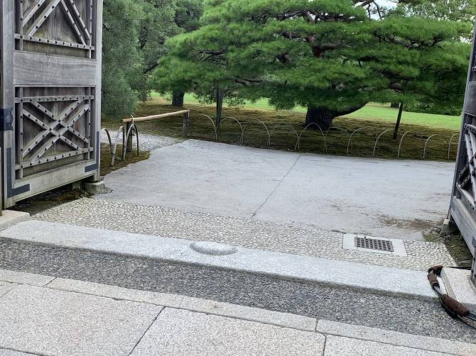 車椅子で京都「二条城」二の丸庭園へ