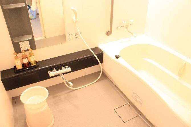 【ホテル・ラヴニール】デラックスツインルーム（最大５名・36平米）の浴室