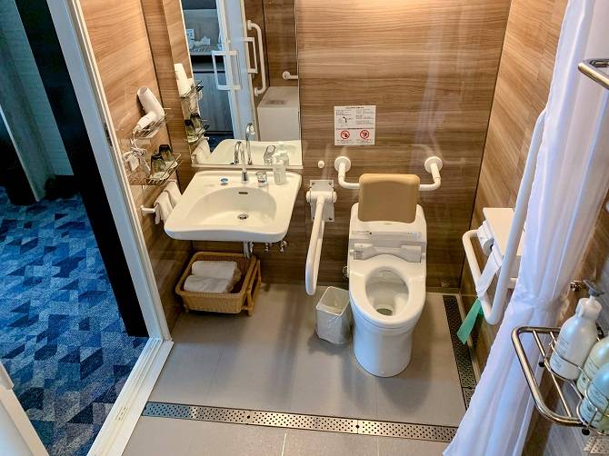 【ホテルモントレエーデルホフ札幌】ユニバーサルツイン（定員２名・29平米）のバスルーム